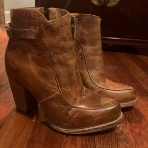 Bed Stu women’s Isla Distressed Booties